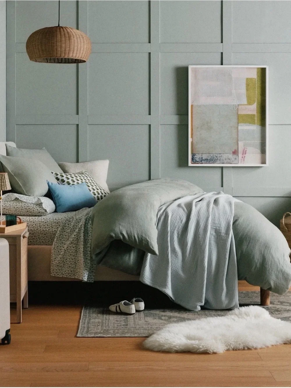 NWOT Quince Linen Duvet Cover Set in Willowleaf Sage Green - King/Cal King